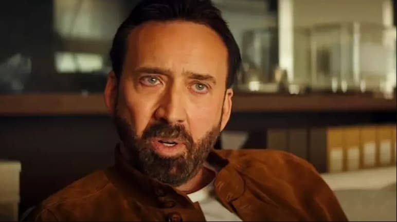 Nicolas Cage, o renomado ator que ao longo de sua carreira cativou audiências com sua versatilidade, surpreende seus fãs ao contemplar a possibilidade de aposentadoria aos 60 anos.