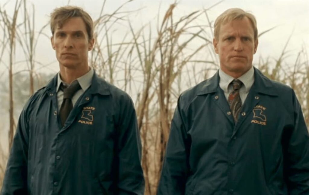 A aguardada quarta temporada de True Detective está prestes a estrear na HBO Max, marcando o retorno após quase cinco anos de espera.