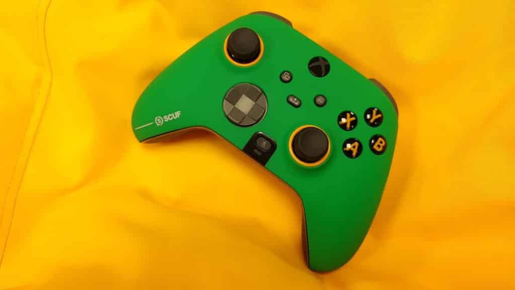 Desperte o mestre em você com o Controle Scuf Xbox: Personalize seu gameplay e conquiste a vitória com estilo!