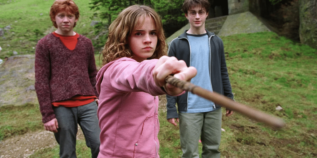 Descubra as 10 gafes inesquecíveis de Harry Potter que deixaram os fãs perplexos. Clique e veja quais erros ainda ecoam na memória!