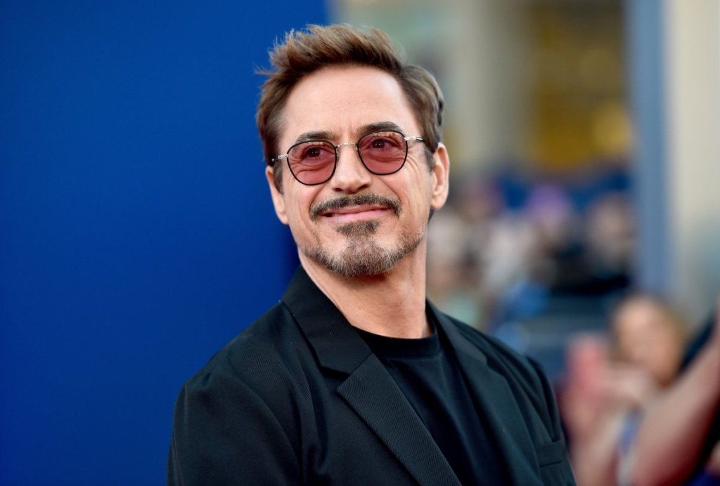 Descubra a incrível jornada de Robert Downey Jr: de desafios com drogas ao brilho do Oscar. Clique e inspire-se com essa história de superação!