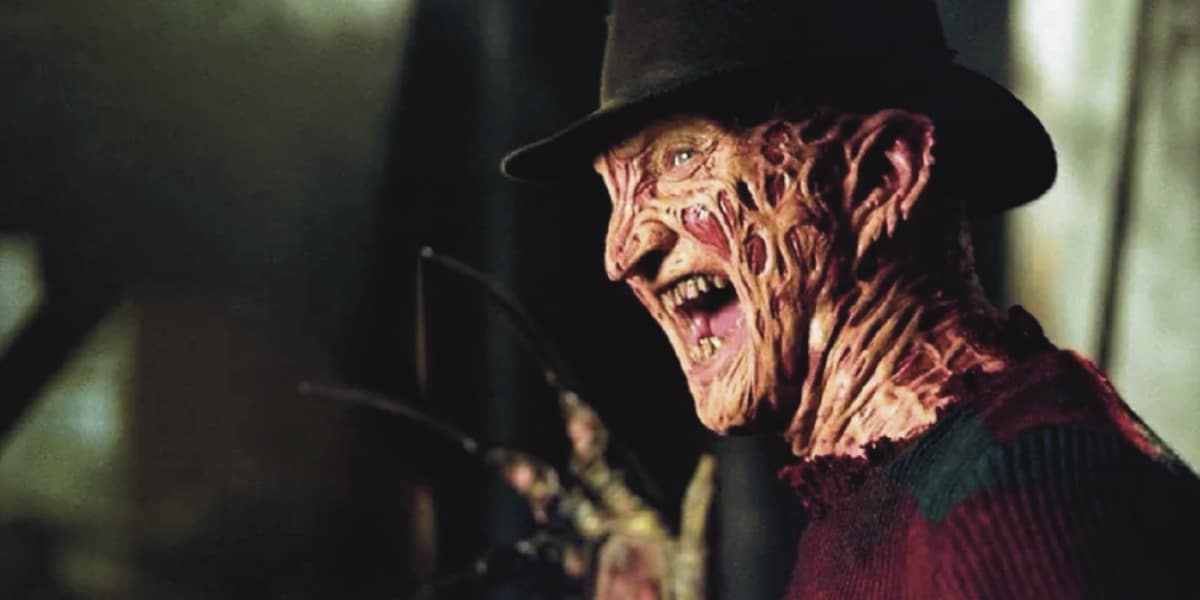 Sete filmes de terror slasher essenciais que redefiniram o gênero com suas tramas intensas e vilões icônicos.